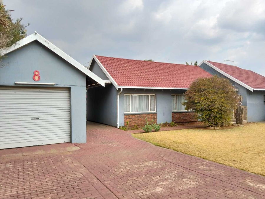 3 Bedroom Property for Sale in Verwoerdpark Gauteng