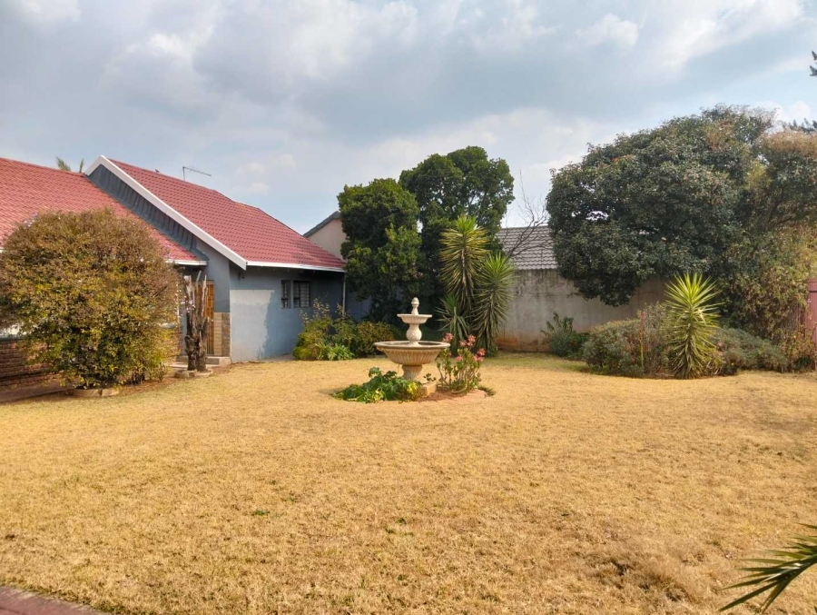 3 Bedroom Property for Sale in Verwoerdpark Gauteng