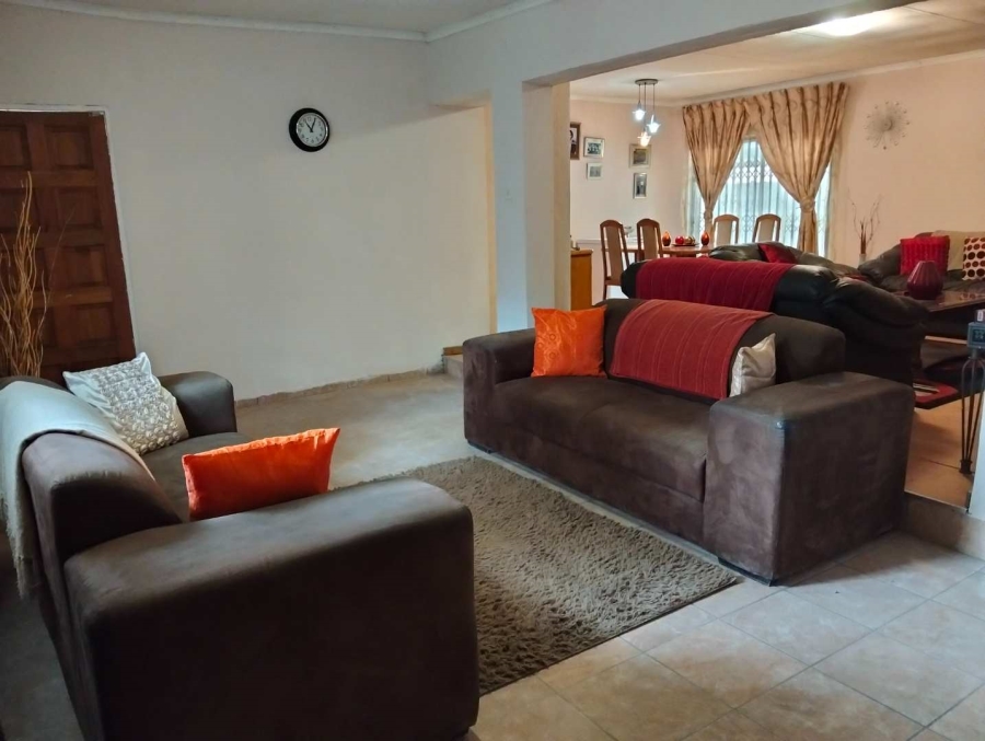 3 Bedroom Property for Sale in Verwoerdpark Gauteng