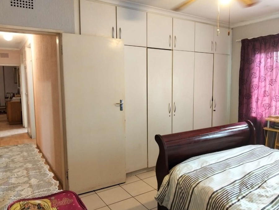 3 Bedroom Property for Sale in Verwoerdpark Gauteng