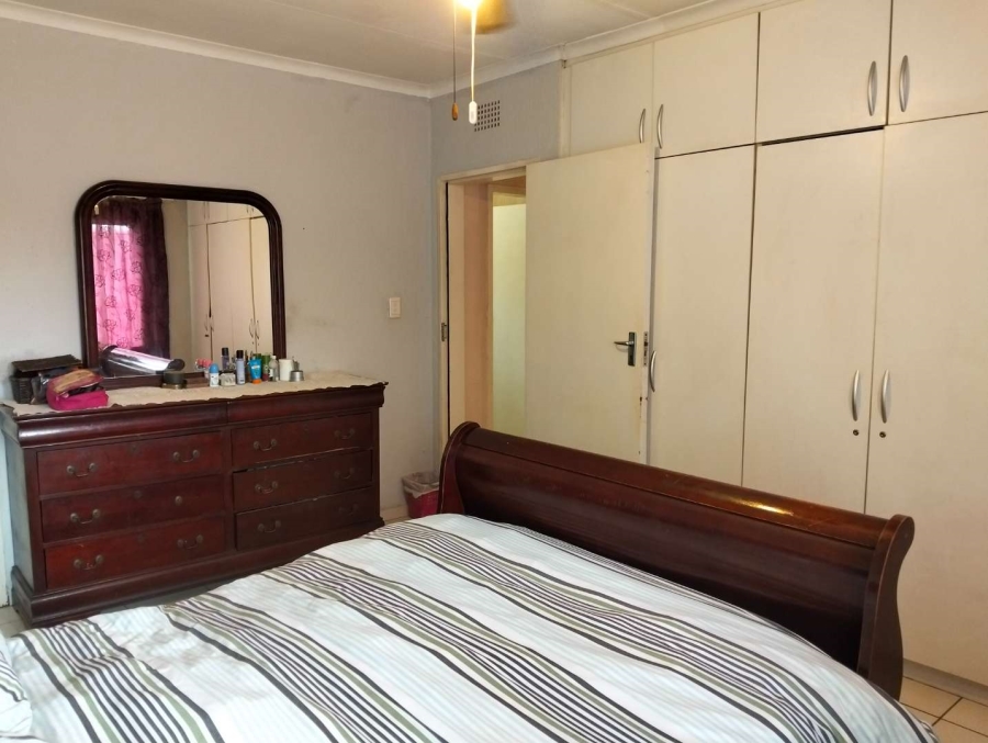3 Bedroom Property for Sale in Verwoerdpark Gauteng