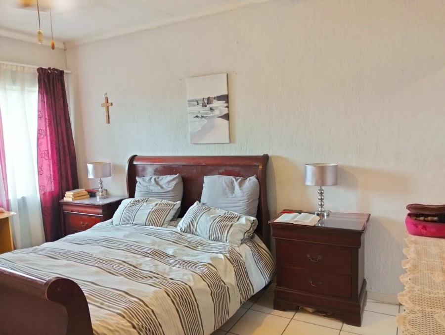 3 Bedroom Property for Sale in Verwoerdpark Gauteng