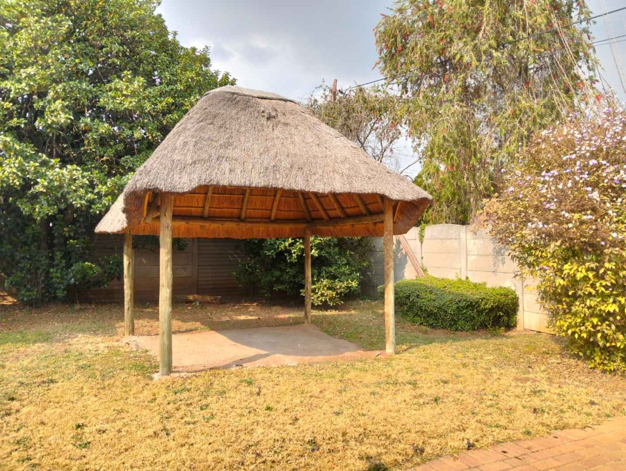 3 Bedroom Property for Sale in Verwoerdpark Gauteng