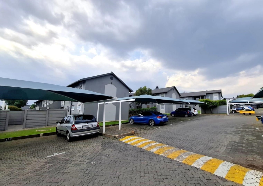 2 Bedroom Property for Sale in Ridgeway Gauteng