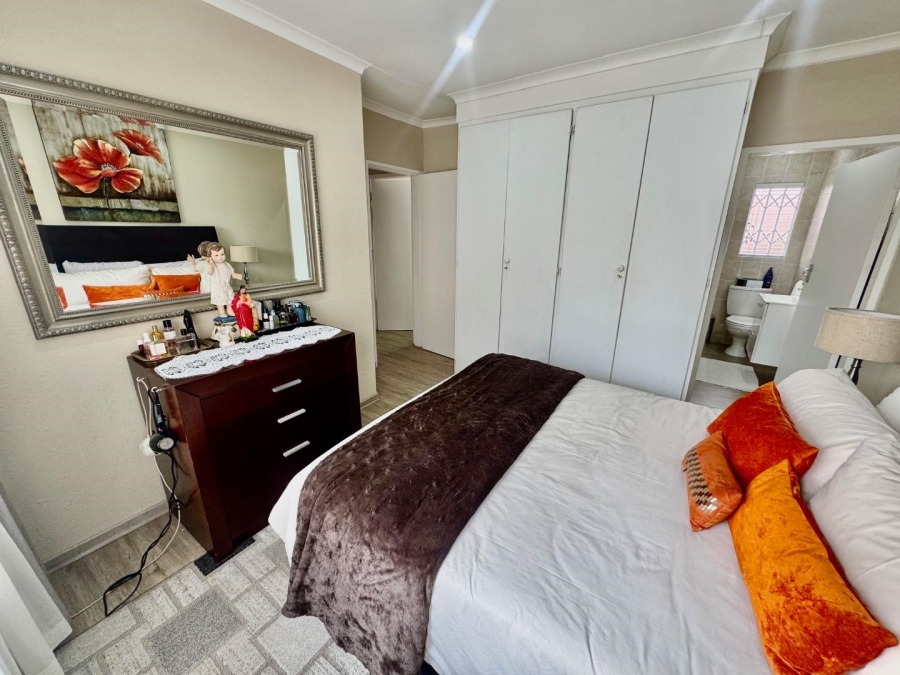 3 Bedroom Property for Sale in Farrarmere Gauteng
