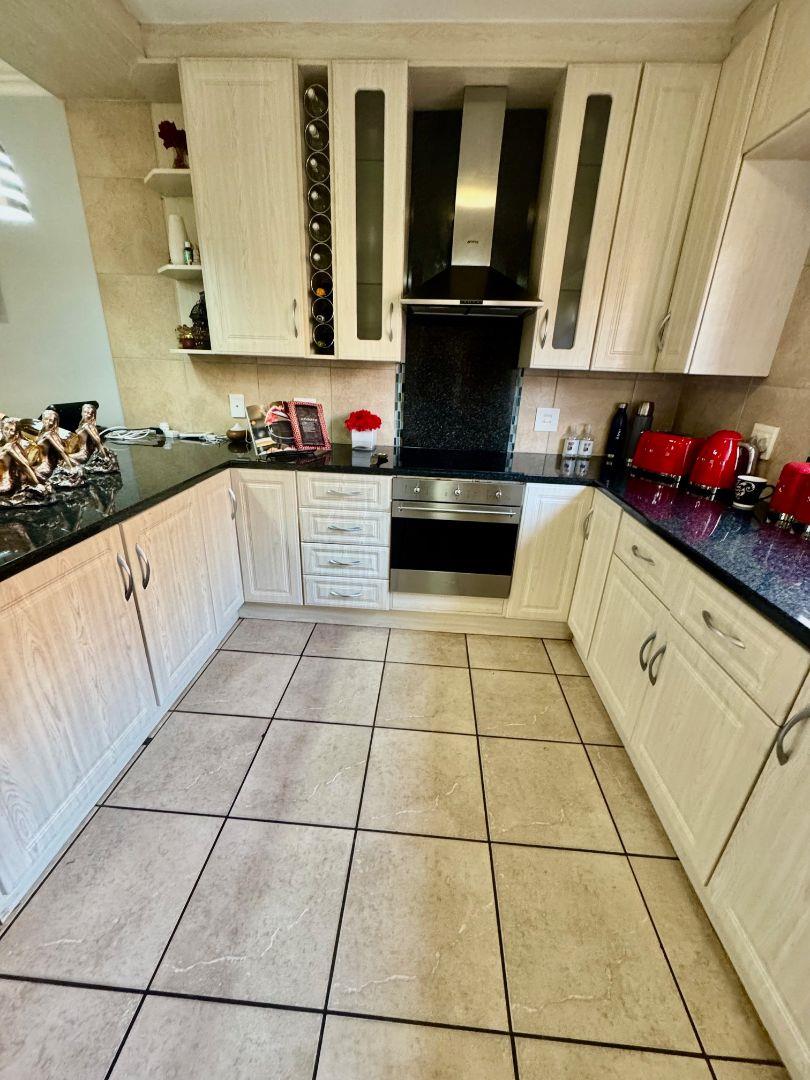 3 Bedroom Property for Sale in Bartlett Gauteng