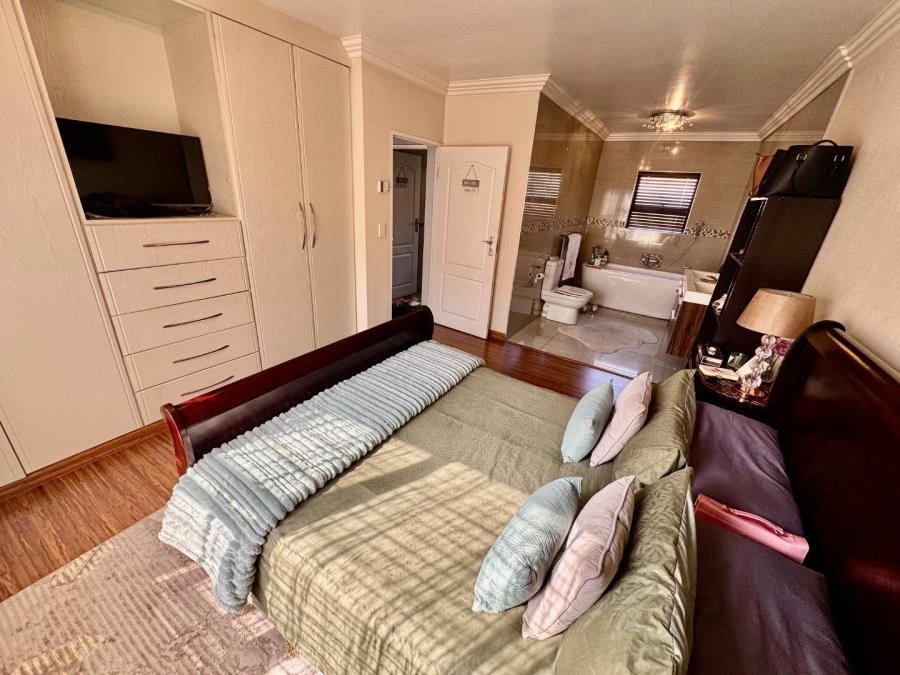 3 Bedroom Property for Sale in Bartlett Gauteng