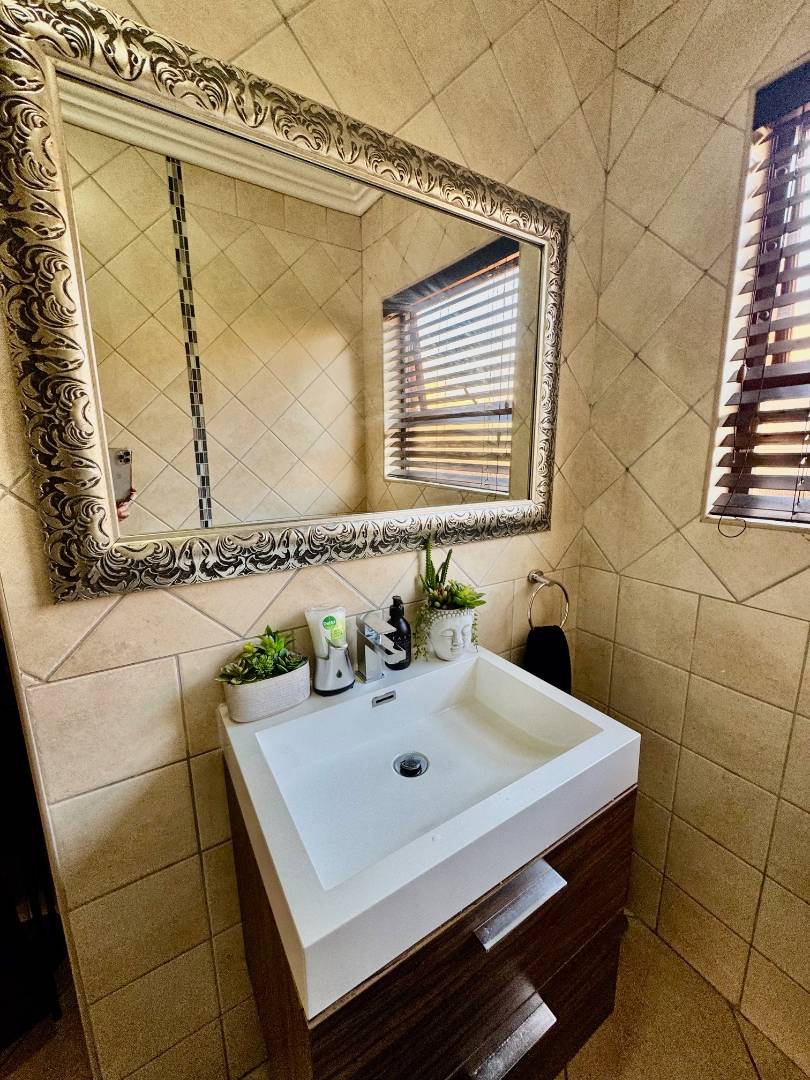 3 Bedroom Property for Sale in Bartlett Gauteng