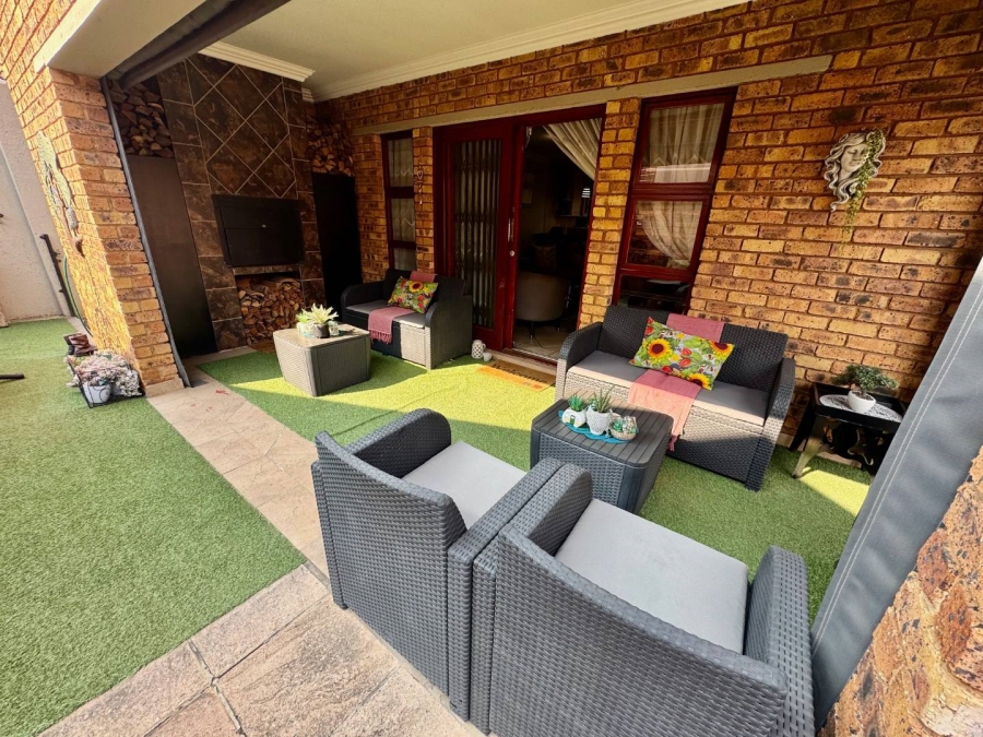 3 Bedroom Property for Sale in Bartlett Gauteng