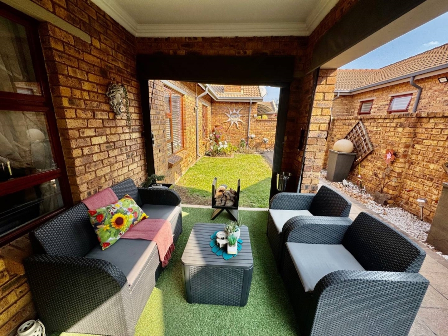 3 Bedroom Property for Sale in Bartlett Gauteng