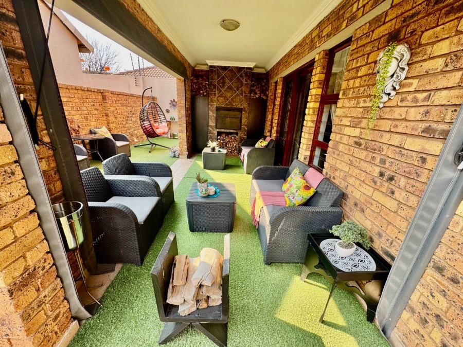 3 Bedroom Property for Sale in Bartlett Gauteng