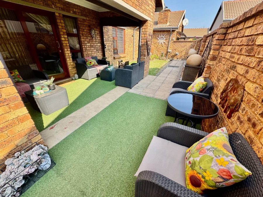 3 Bedroom Property for Sale in Bartlett Gauteng