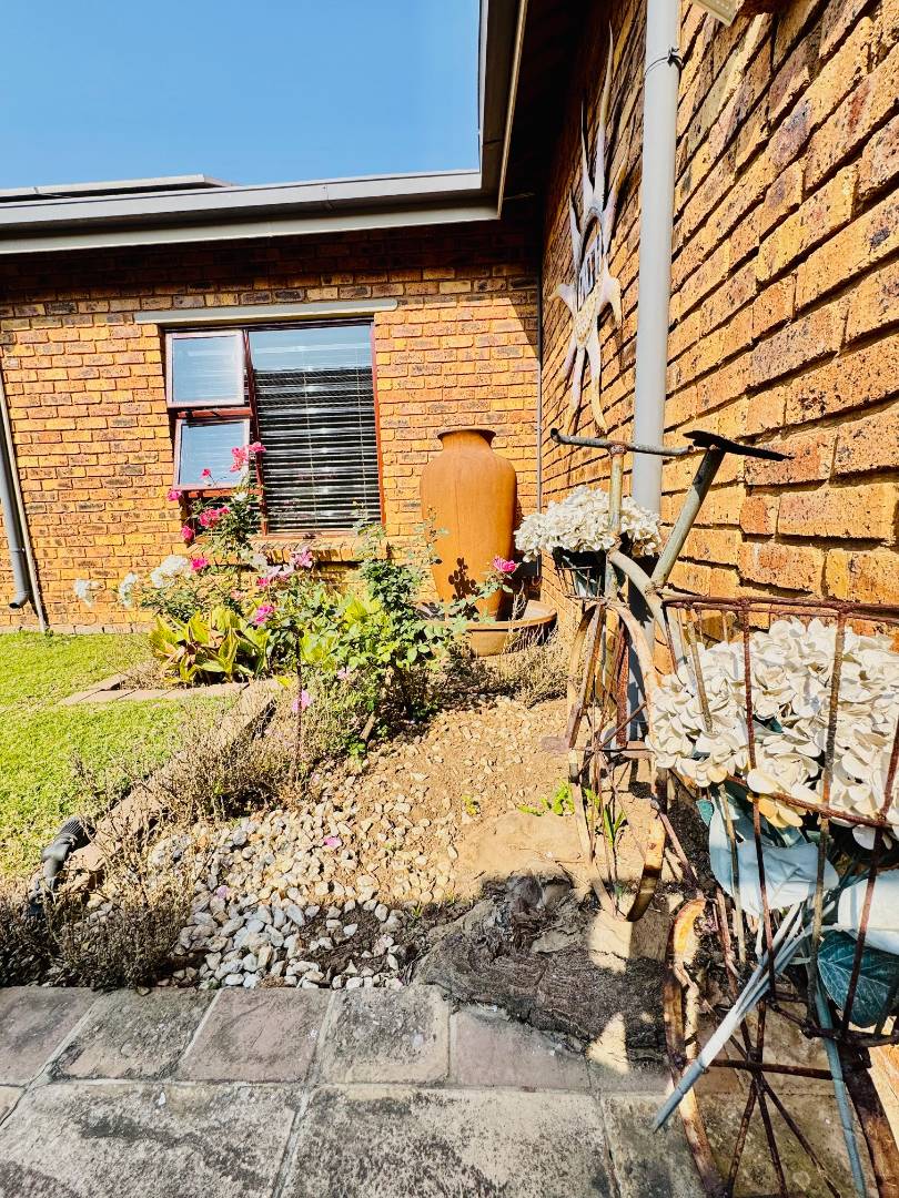 3 Bedroom Property for Sale in Bartlett Gauteng