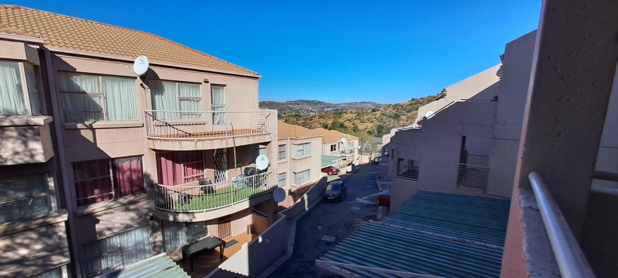 2 Bedroom Property for Sale in Winchester Hills Gauteng
