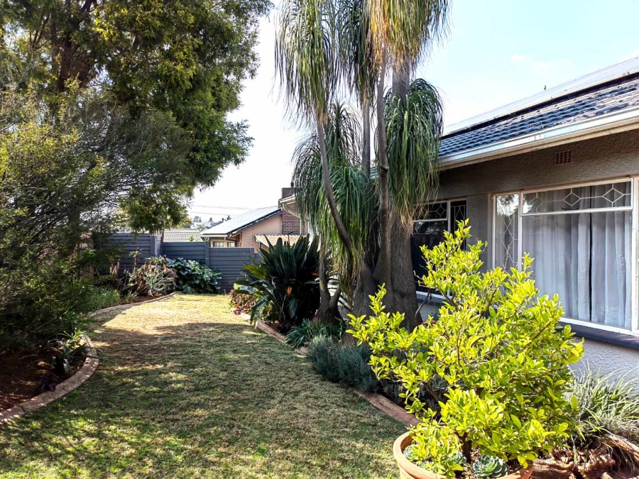 3 Bedroom Property for Sale in Verwoerdpark Gauteng