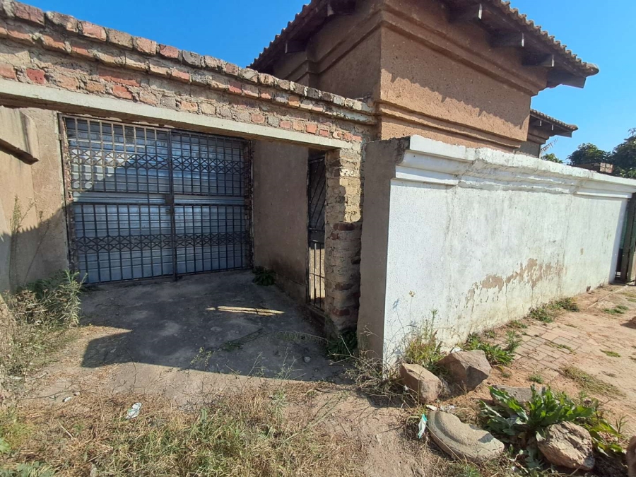 5 Bedroom Property for Sale in Olievenhoutbosch Gauteng