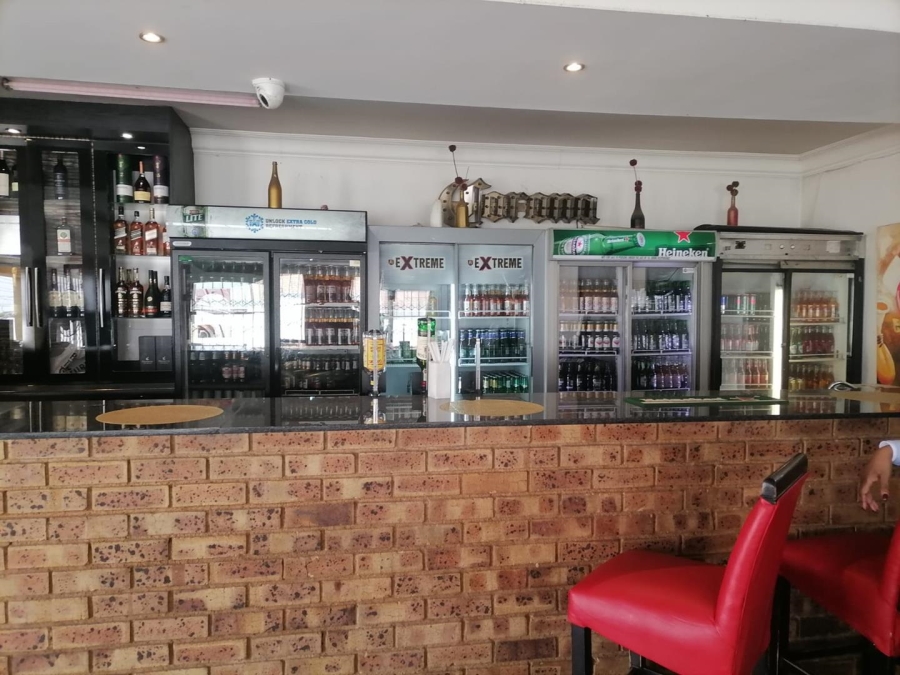 Commercial Property for Sale in Olievenhoutbosch Gauteng