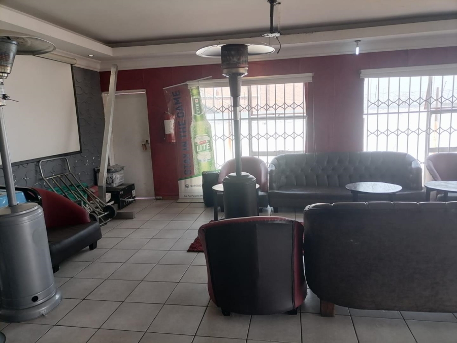 Commercial Property for Sale in Olievenhoutbosch Gauteng