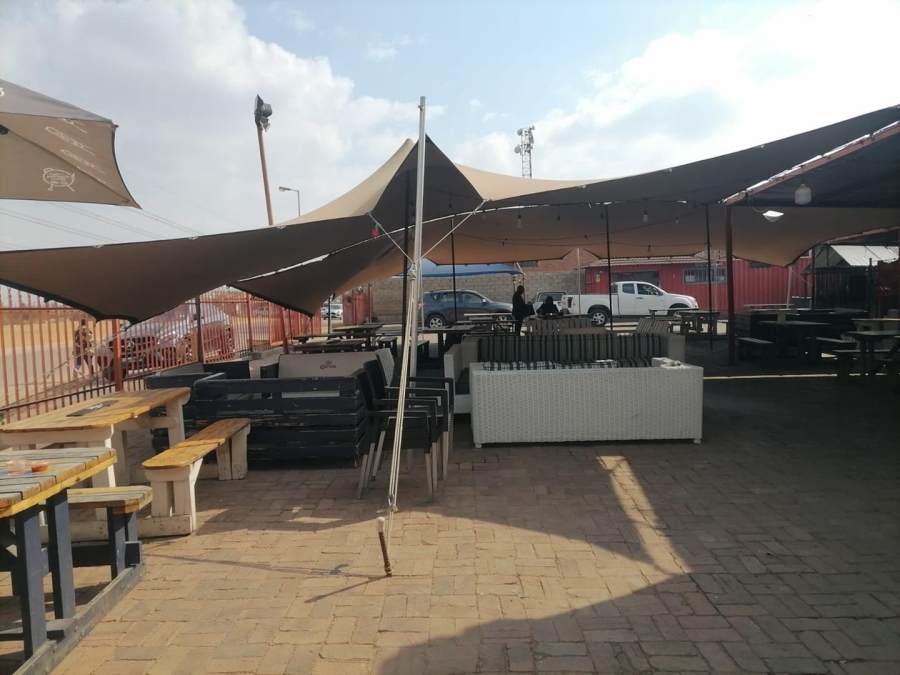 Commercial Property for Sale in Olievenhoutbosch Gauteng
