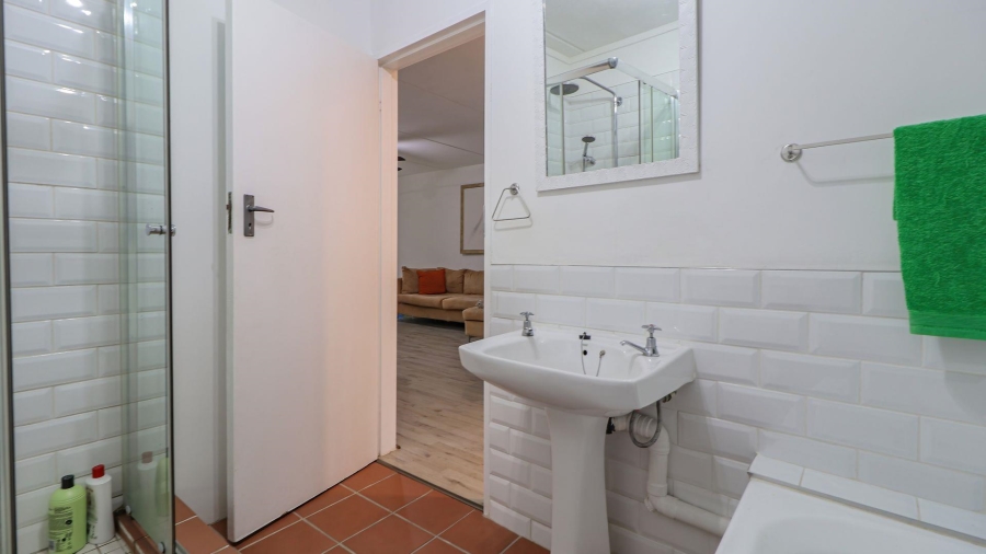 1 Bedroom Property for Sale in Morningside Gauteng