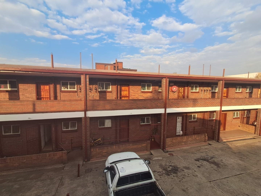 1 Bedroom Property for Sale in Pretoria West Gauteng