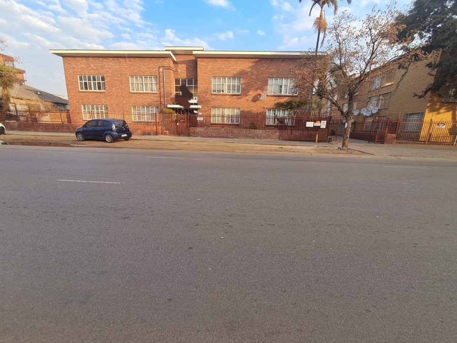 1 Bedroom Property for Sale in Pretoria West Gauteng