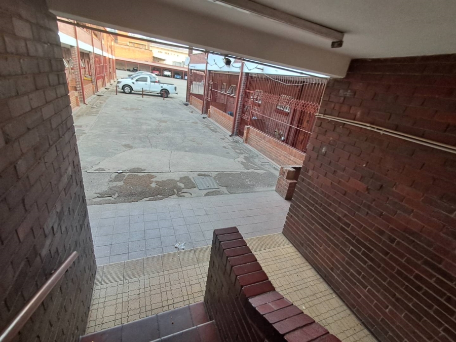 1 Bedroom Property for Sale in Pretoria West Gauteng