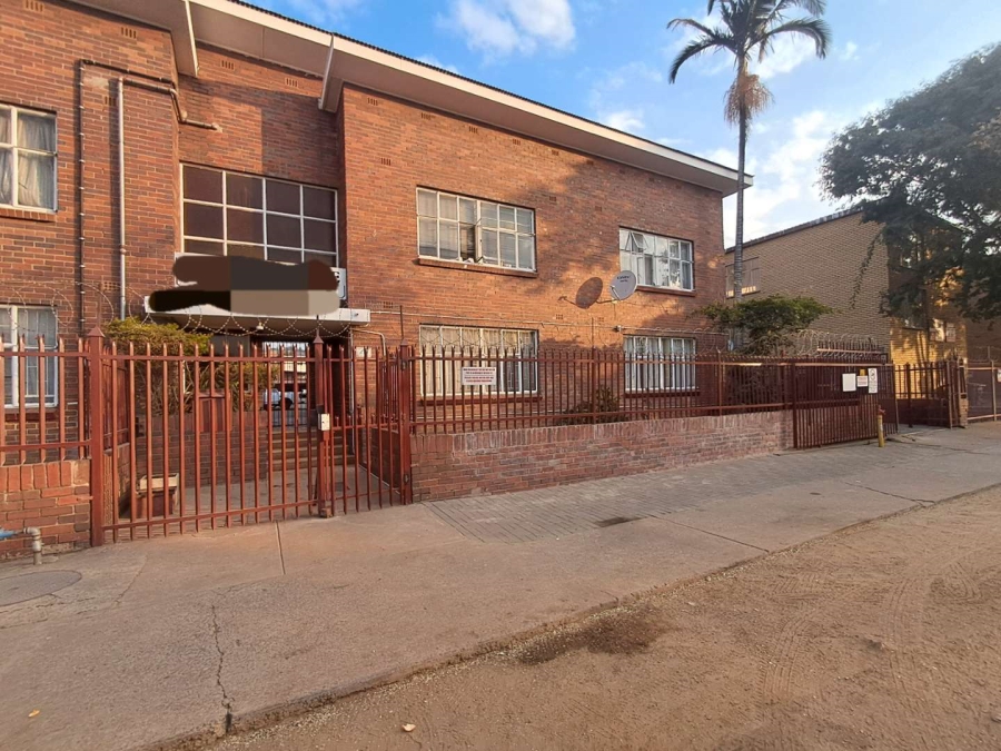 1 Bedroom Property for Sale in Pretoria West Gauteng