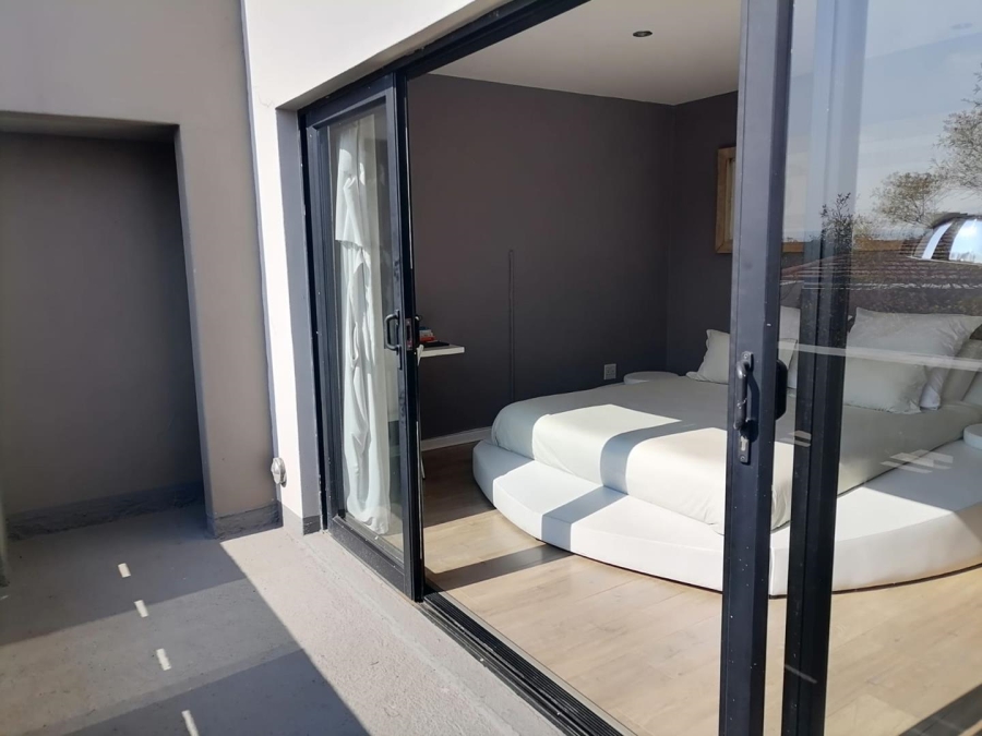 3 Bedroom Property for Sale in Lombardy Estate Gauteng