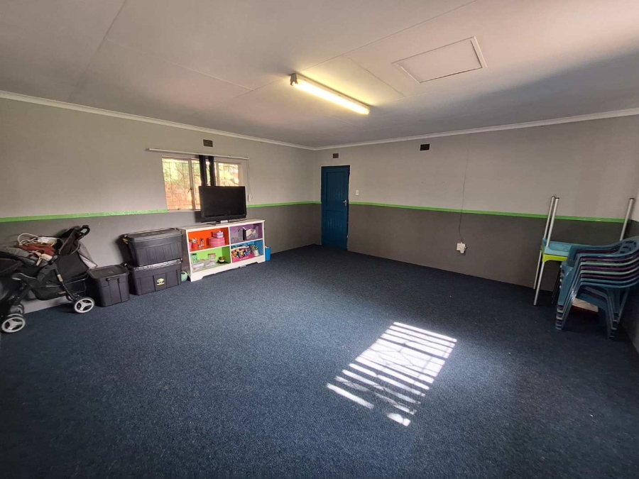 To Let commercial Property for Rent in Weltevreden Park Gauteng