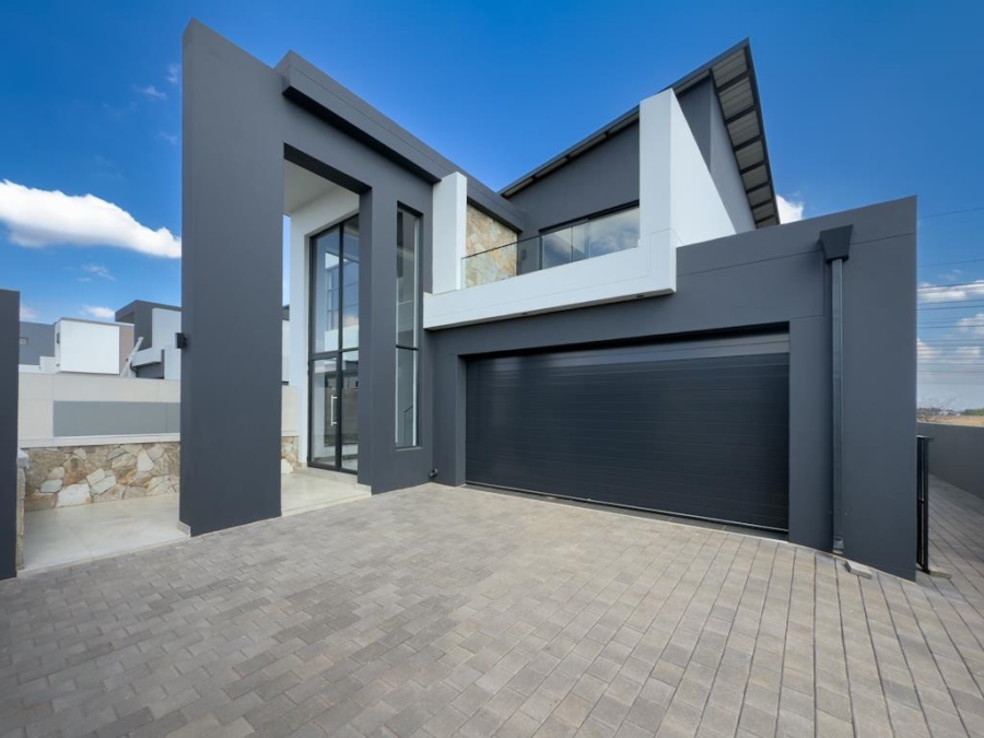 4 Bedroom Property for Sale in Midstream Heights Gauteng