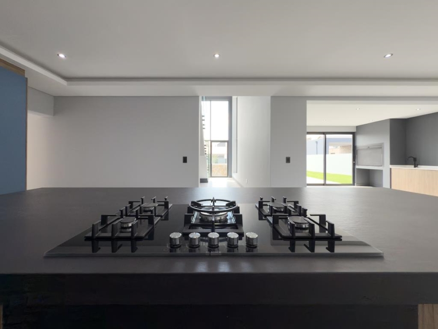 4 Bedroom Property for Sale in Midstream Heights Gauteng