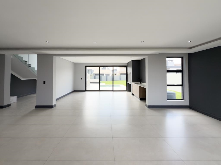 4 Bedroom Property for Sale in Midstream Heights Gauteng