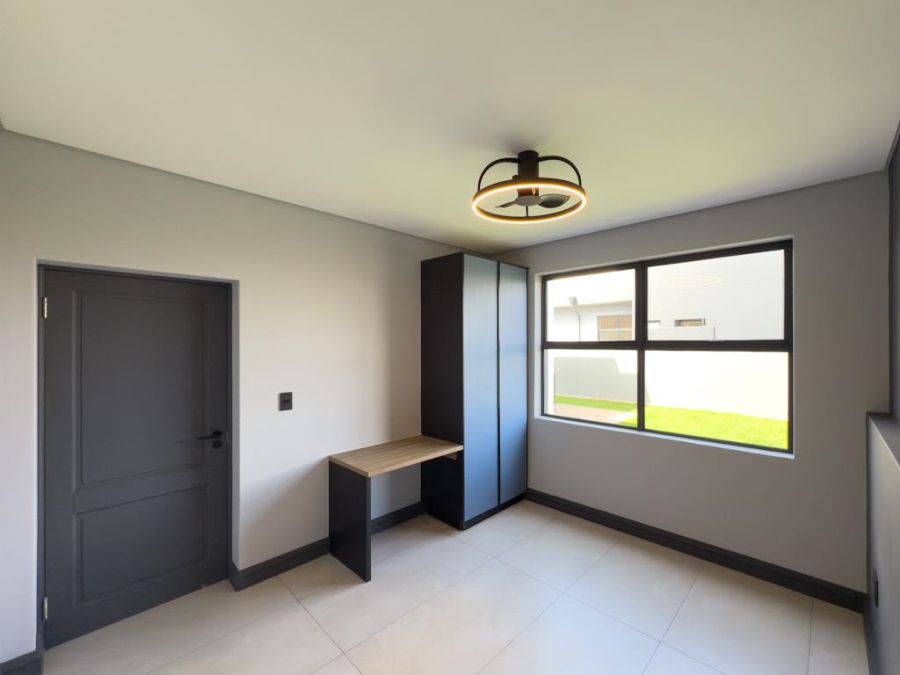 4 Bedroom Property for Sale in Midstream Heights Gauteng