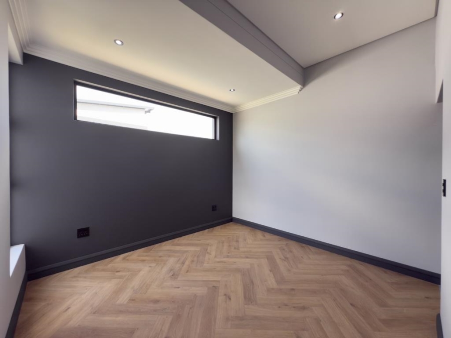 4 Bedroom Property for Sale in Midstream Heights Gauteng