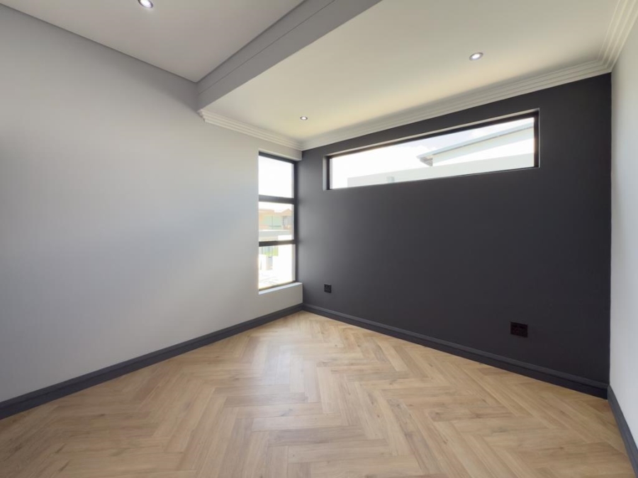 4 Bedroom Property for Sale in Midstream Heights Gauteng