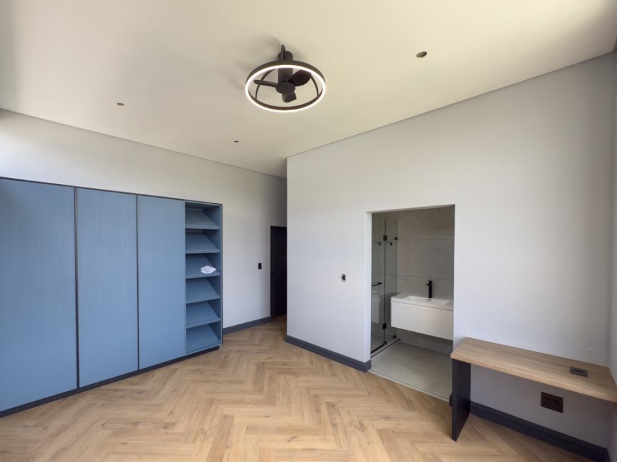 4 Bedroom Property for Sale in Midstream Heights Gauteng