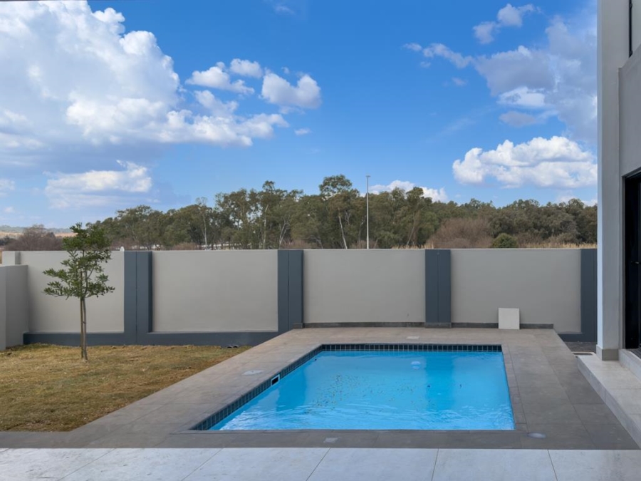 4 Bedroom Property for Sale in Fountainbrook Estate Gauteng