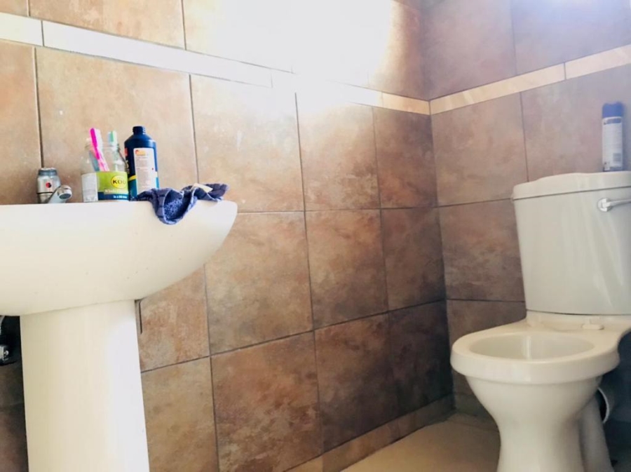 5 Bedroom Property for Sale in Soshanguve X Gauteng