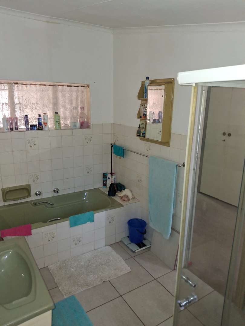 4 Bedroom Property for Sale in Valhalla Gauteng