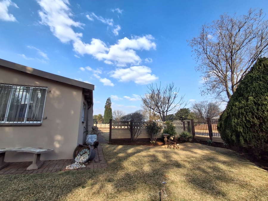 4 Bedroom Property for Sale in Valhalla Gauteng