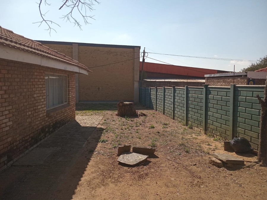 To Let 3 Bedroom Property for Rent in Silverton Gauteng