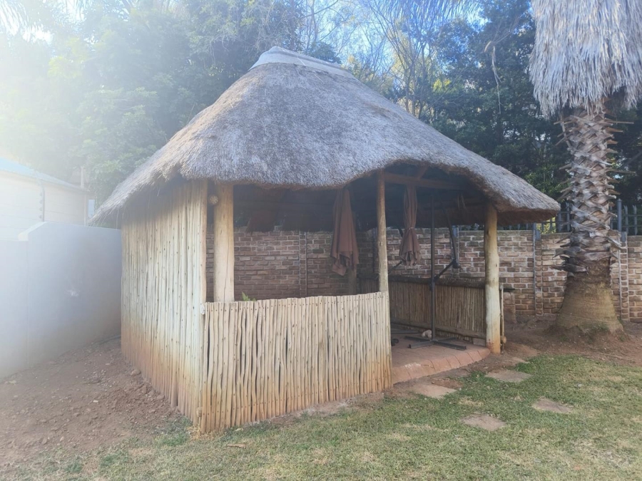 3 Bedroom Property for Sale in Val de Grace Gauteng