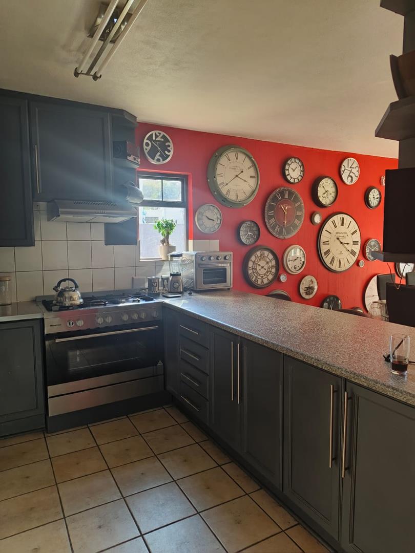3 Bedroom Property for Sale in Val de Grace Gauteng