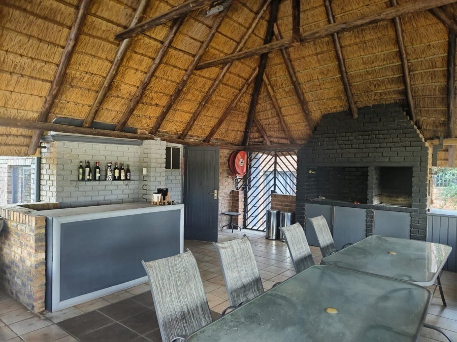 3 Bedroom Property for Sale in Val de Grace Gauteng