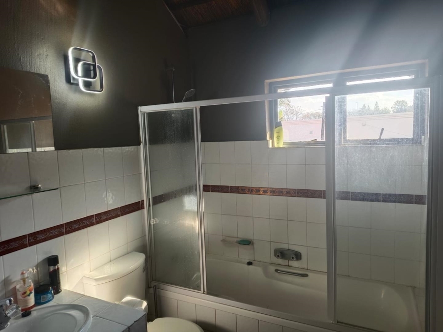 3 Bedroom Property for Sale in Val de Grace Gauteng