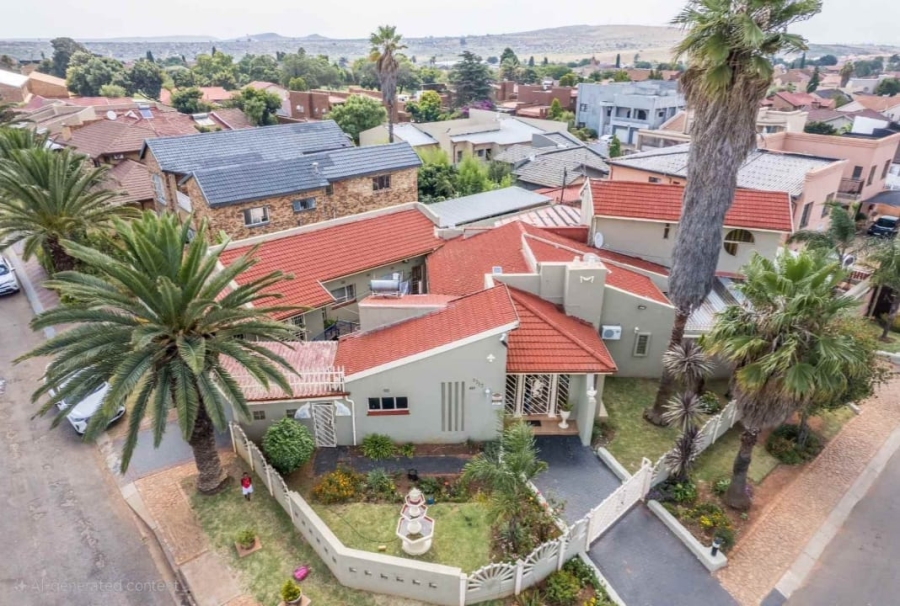 4 Bedroom Property for Sale in Lenasia South Gauteng