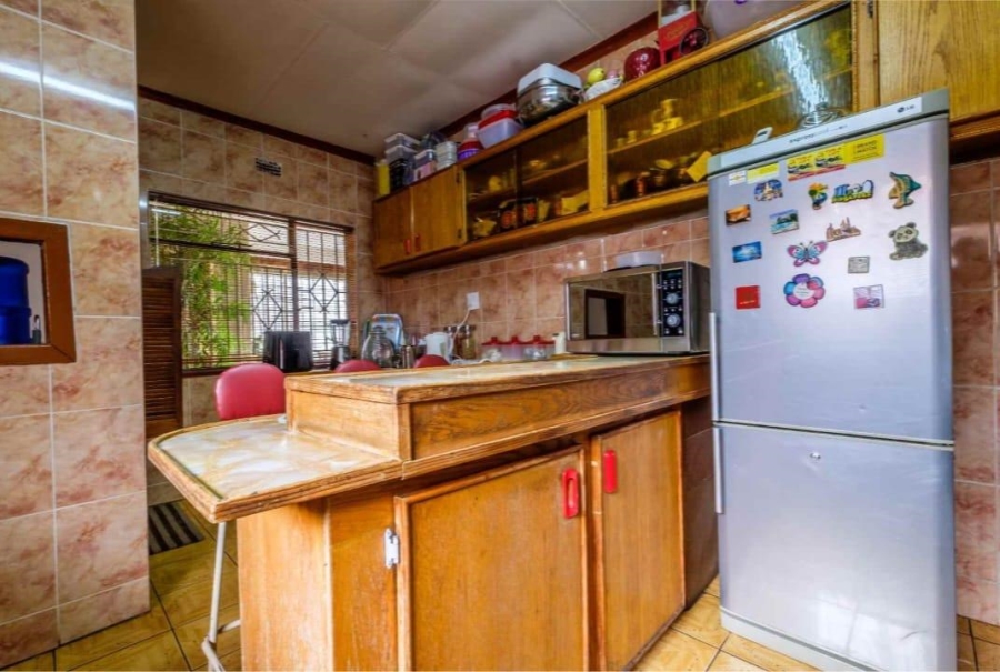 4 Bedroom Property for Sale in Lenasia South Gauteng