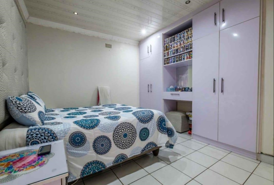 4 Bedroom Property for Sale in Lenasia South Gauteng