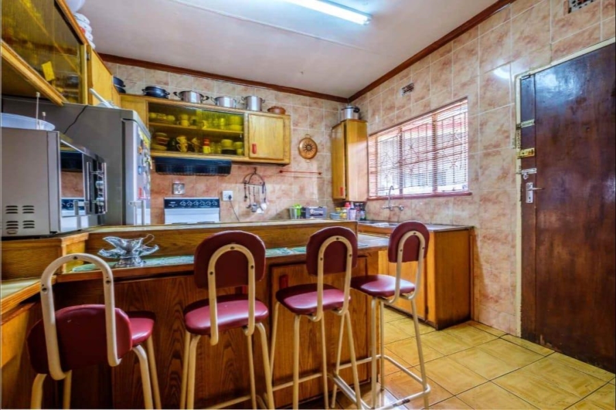 4 Bedroom Property for Sale in Lenasia South Gauteng